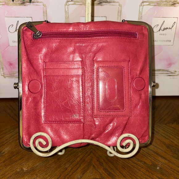 Hobo Pink Leather Doubleheader Kisslock Clutch - Picture 2 of 6
